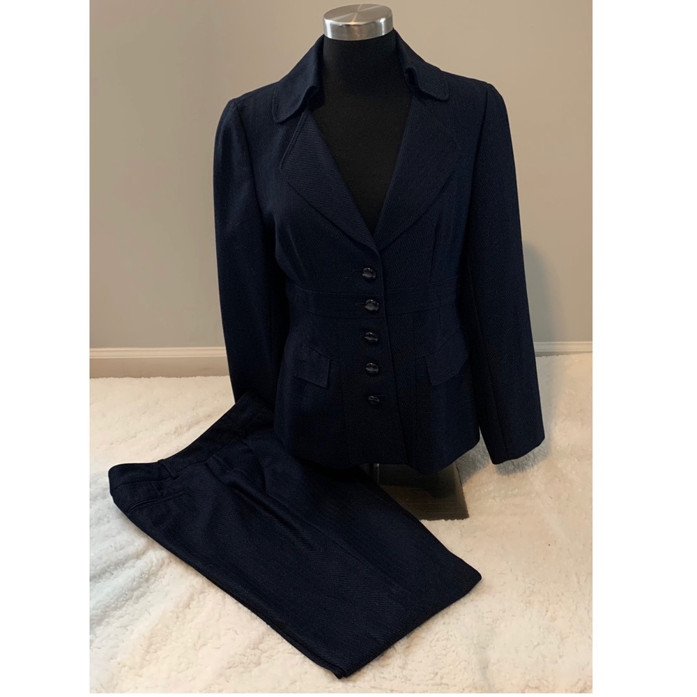 Signature By Larry Levine Suit Set
